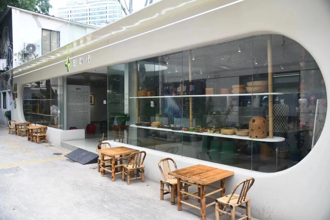 0821_180014_948.png 0821_180014_948.png