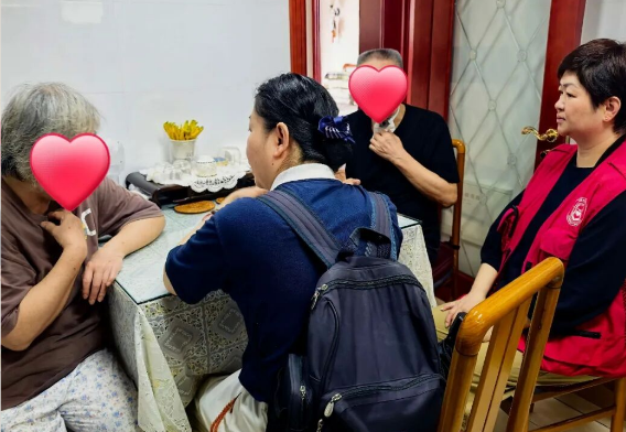 一根扶手=一份“福守”，长寿完成新一轮适老化帮扶，新增104户老年家庭受益！
