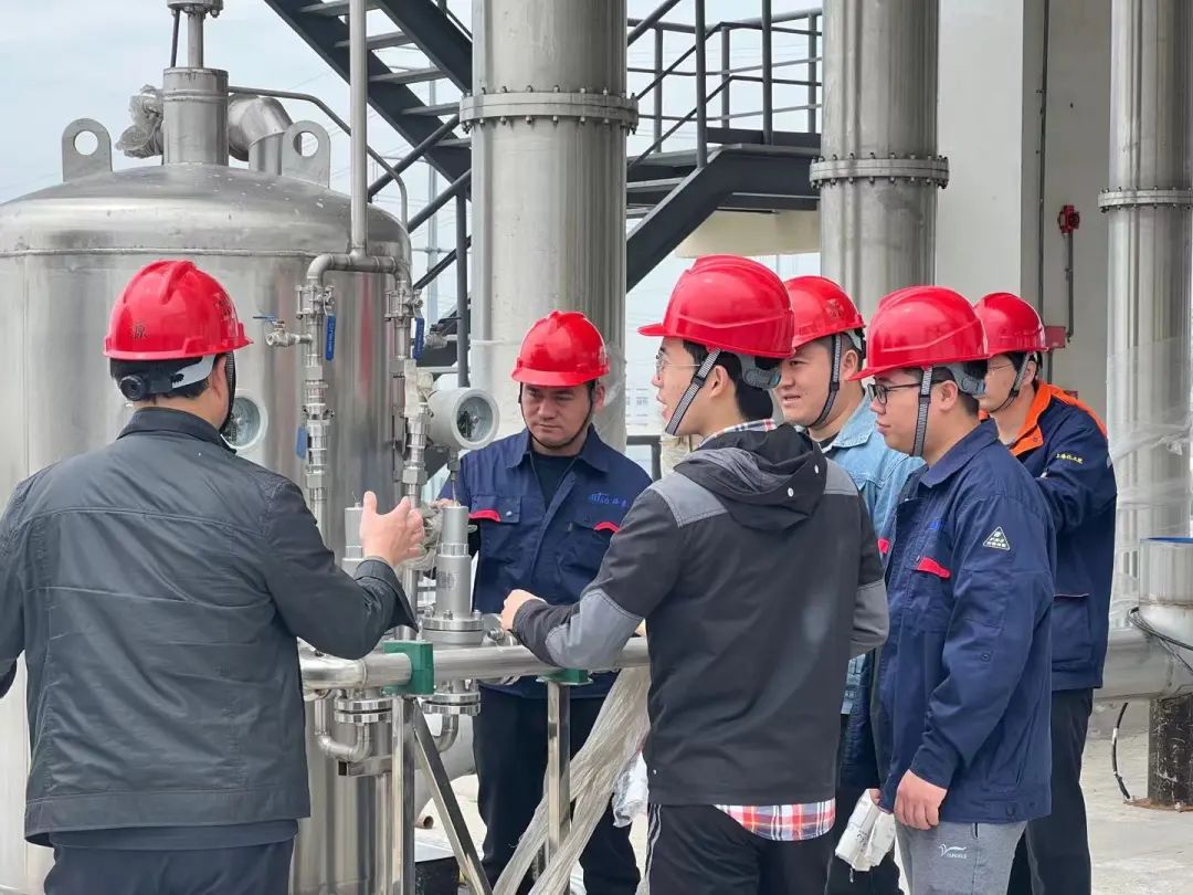 0529_100929_700.jpg 640 (3).jpg