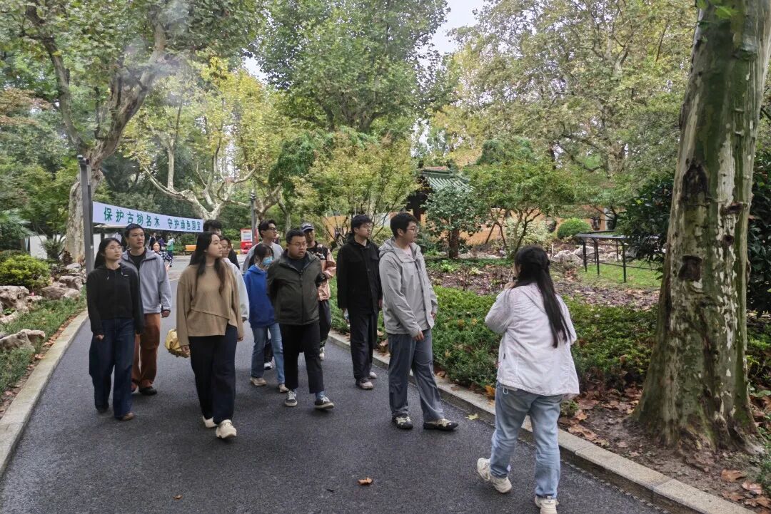 保护古树名木 守护绿色国宝——普陀区开展古树名木保护科普宣传活动