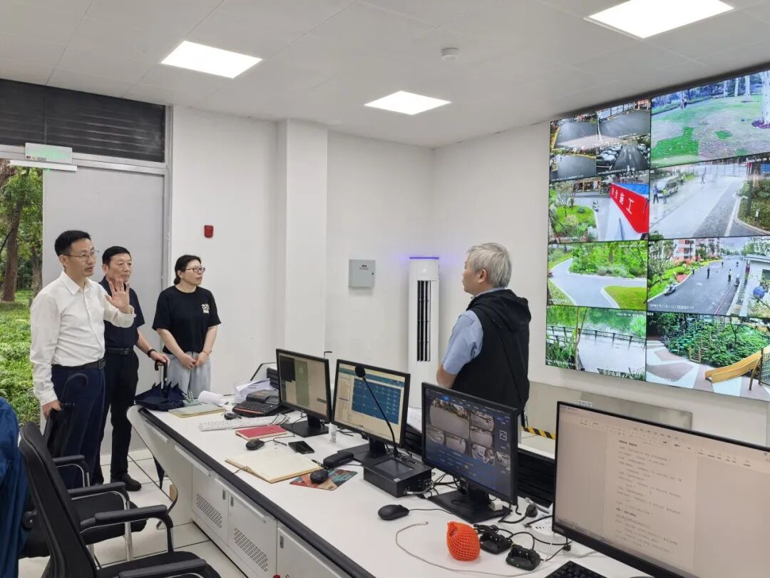 市绿化市容局副局长朱心军赴长风公园调研开园准备及节前安全保障工作