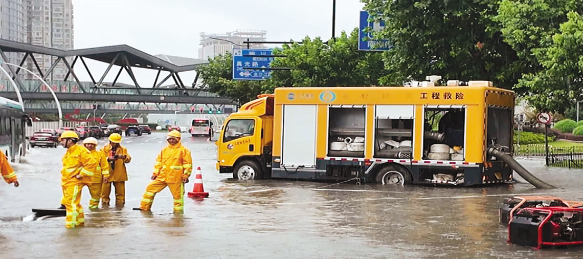 防御“白海豚”闻“风”而动协同作战 大风大雨里悉心守护有爱有温暖