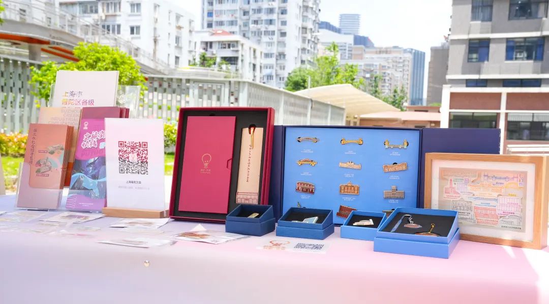 0523_083513_598.jpg 4.jpg