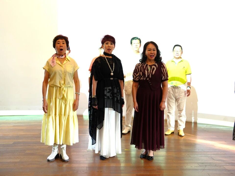 皓月致谢师恩，双节共赴美好！颐华党群服务中心开展庆教师节・迎中秋主题文艺汇演