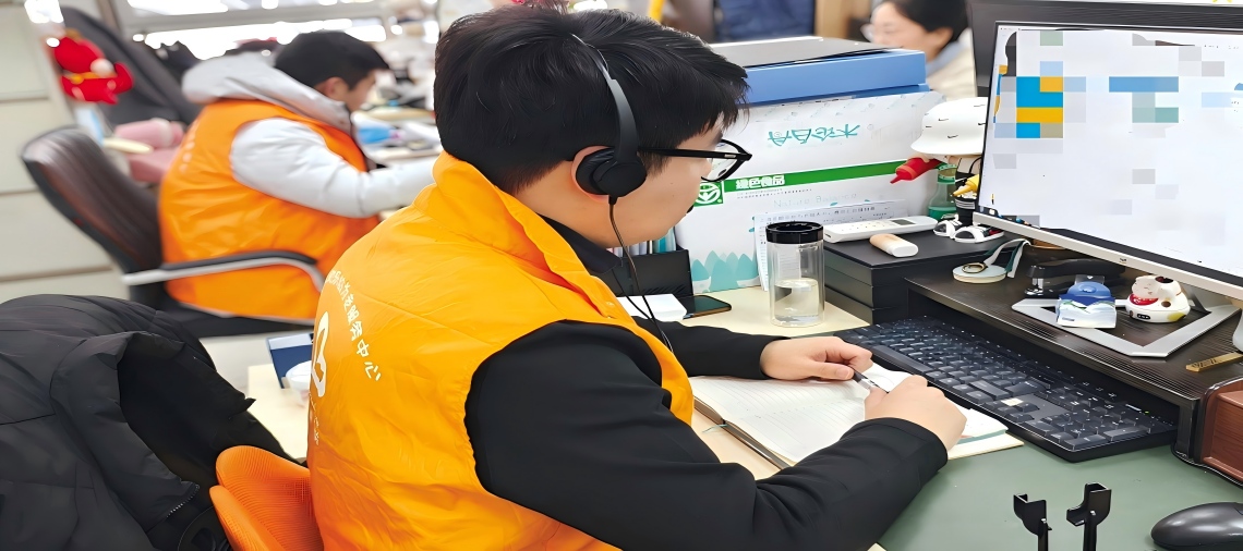 石泉 一根电话线，温暖老人心