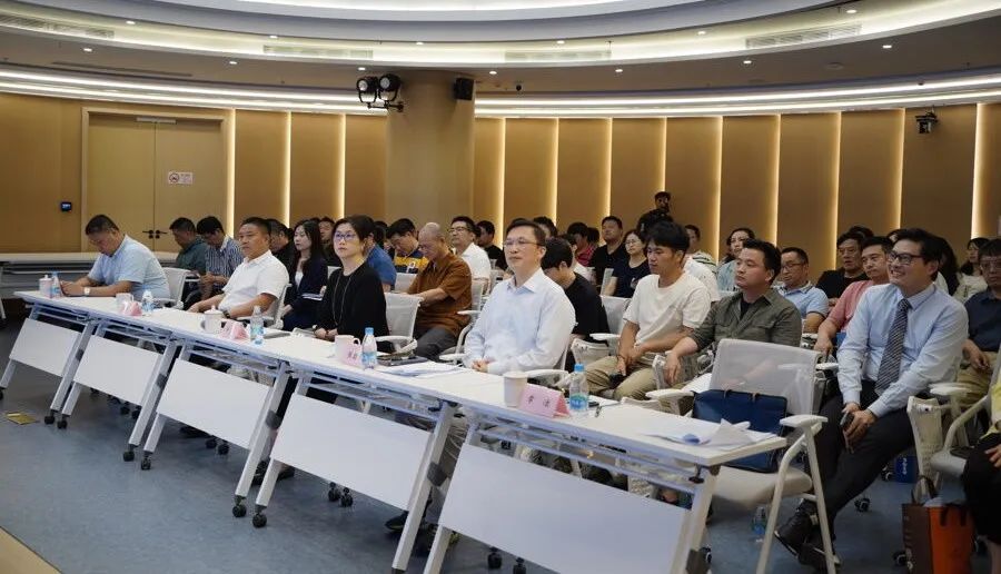 0619_095232_167.jpg 0619_095232_167.jpg