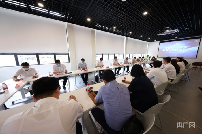 1118_183702_824.jpg 1.jpg