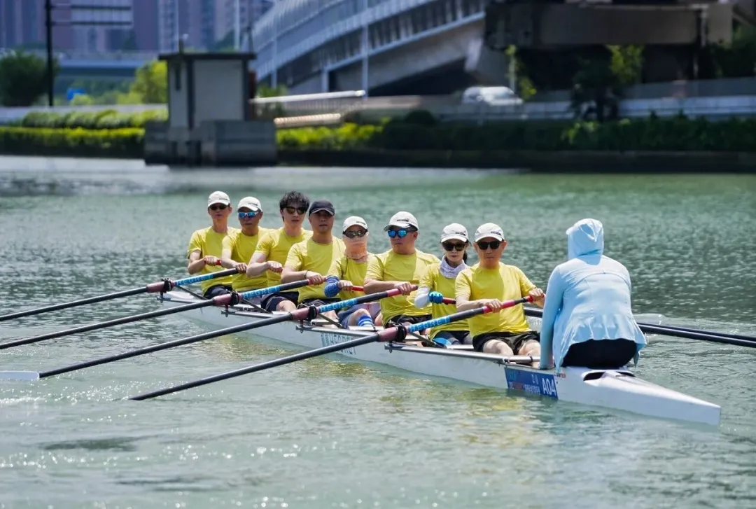 半马苏河能划赛艇了！还能坐游船、逛商圈