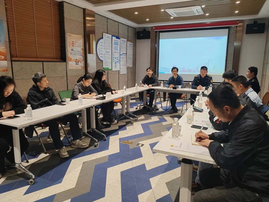 “多格合一”赋能精细化治理，长征城管助力金沙综合网格“三化”破解地铁口共享单车顽疾